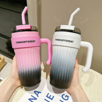780ml Premium Stainless Steel Tumbler Elegant Design Double Wall Insulated Leakproof